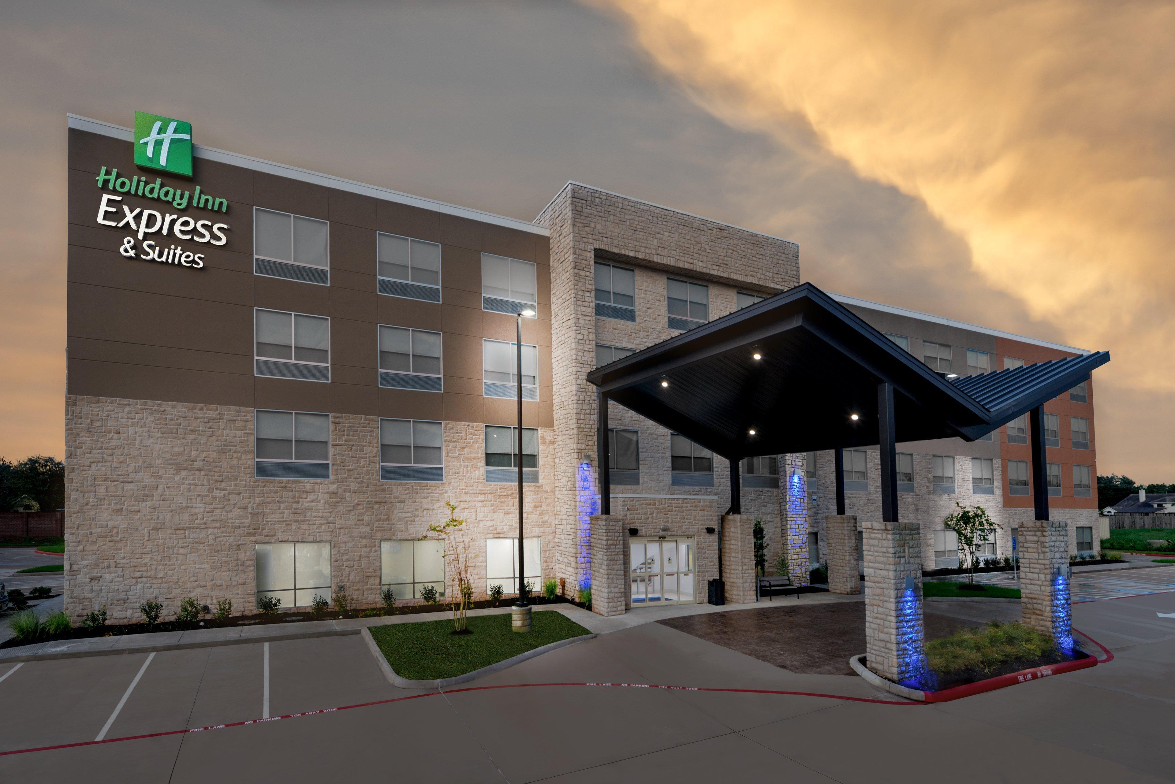 Holiday Inn Express & Suites- Sugar Land Se - Missouri City By Ihg Екстериор снимка